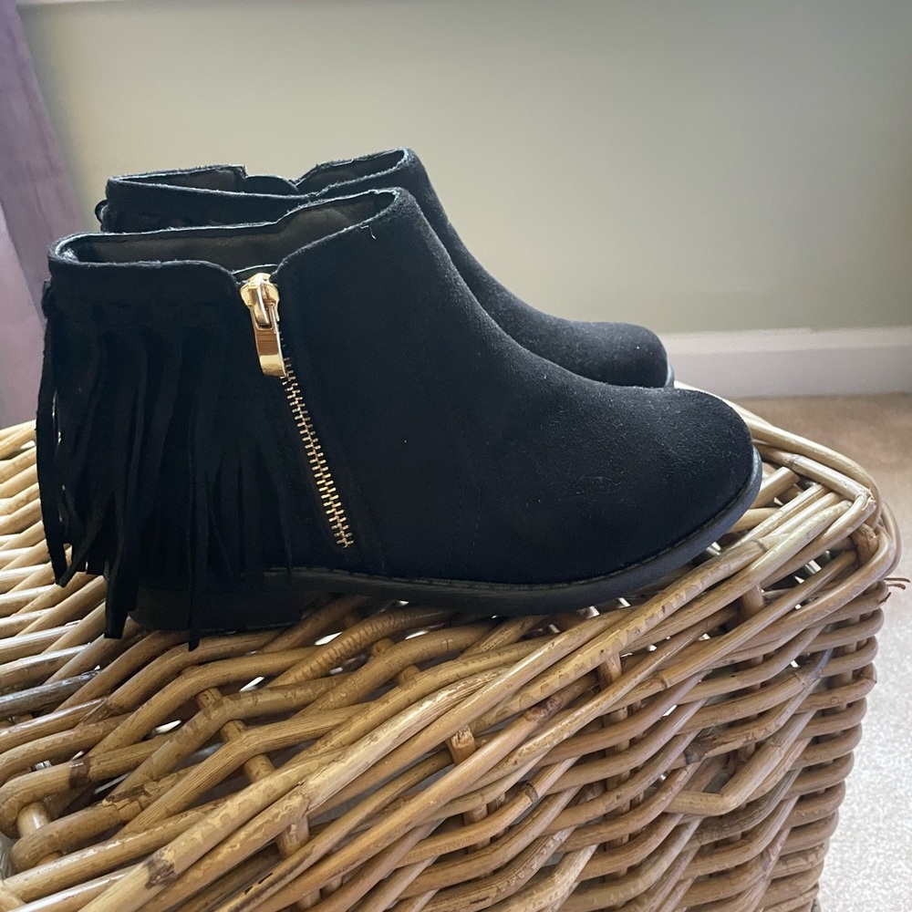 COPY - Girls black ankle boots (3)